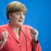 Merkel receives Stoltenberg in Berlin